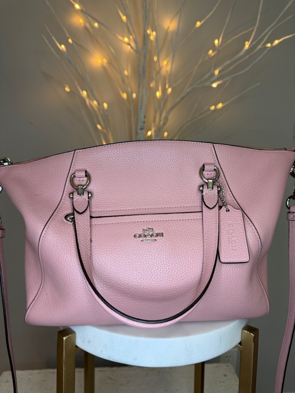 Coach EUC pink  leather Crossbody with hang tag.13 X 9& 4” deep - Picture 2 of 8